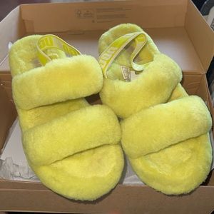 UGG Women’s Oh Yeah Slides/Slippers in Sulfur, Size 8